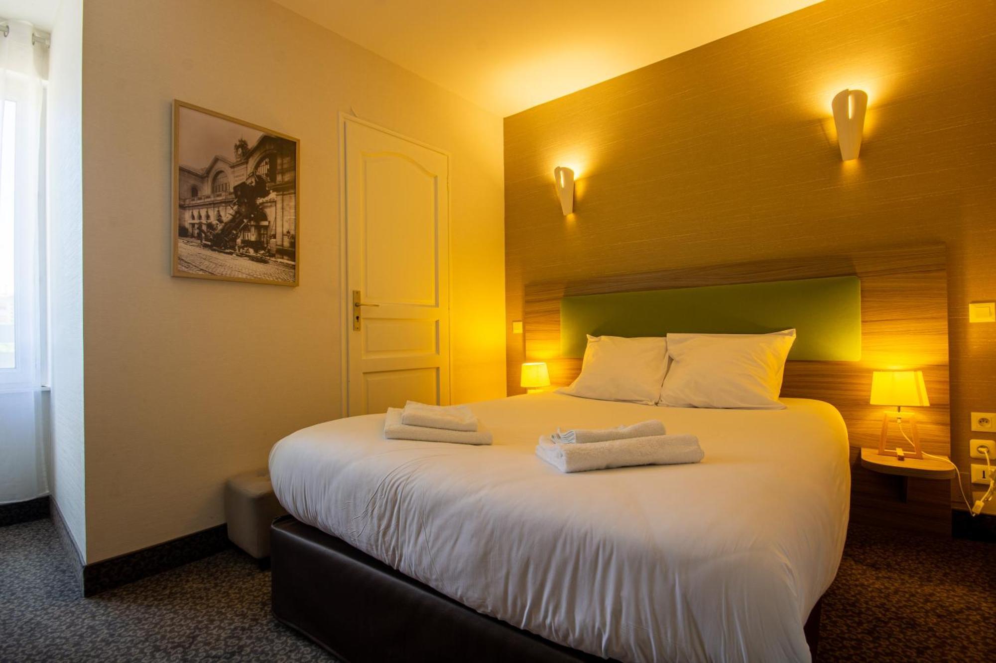 Hotel De La Gare Troyes Centre Esterno foto